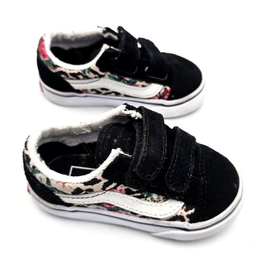 Vans Old Skool V Size 5.5 Toddler Unisex Black White Shoes Slip On No Laces